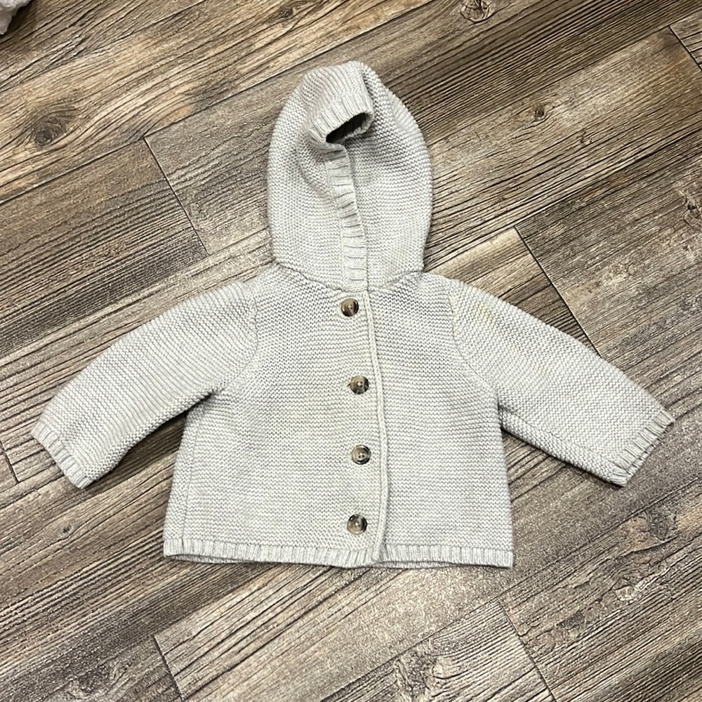 Old navy 3-6 month sweater